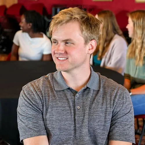 picture of investment intern smiling