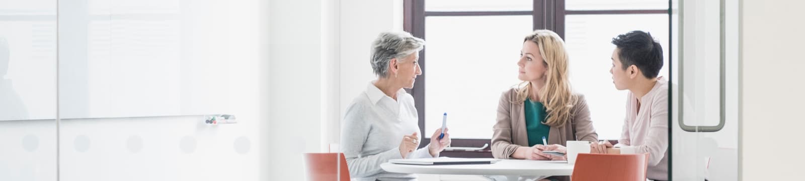 agent meeting with customer