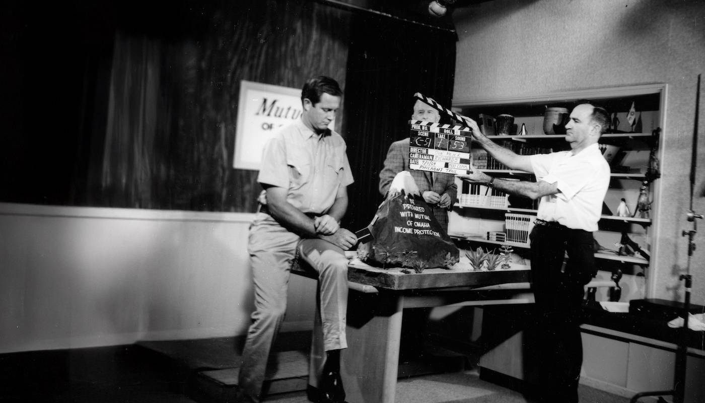 Wild Kingdom debuts on NBC, 1963—co‑hosts Marlin Perkins and Jim Fowler.