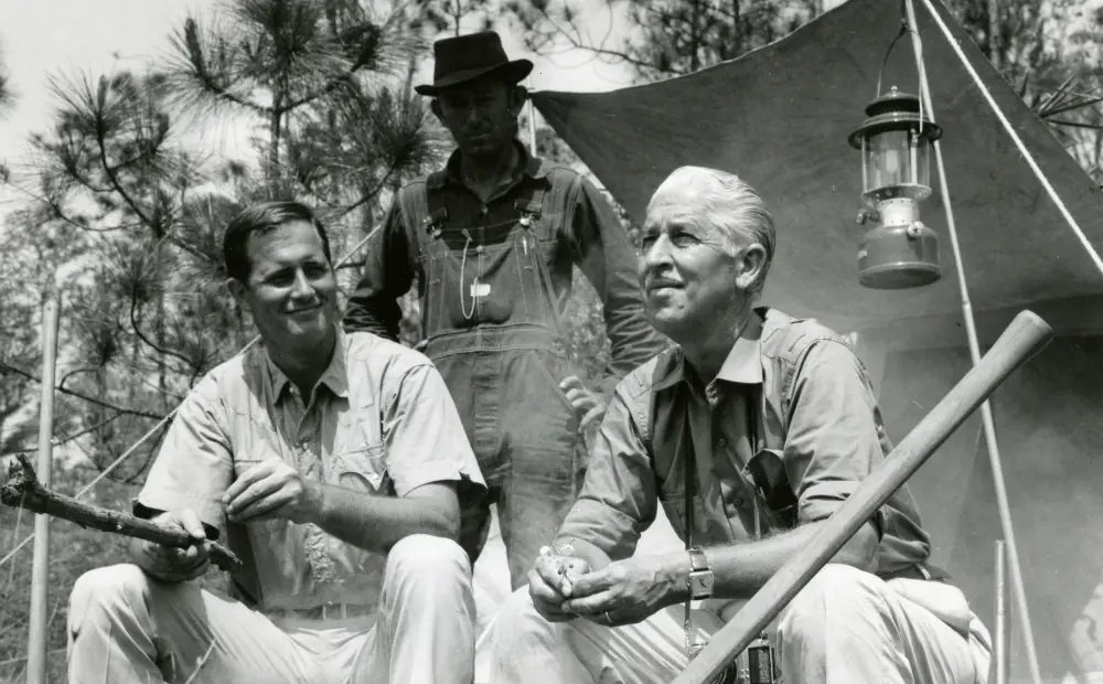 An image from a classic Wild Kingdom episode, featuring Marlin Perkins and Jim Fowler.